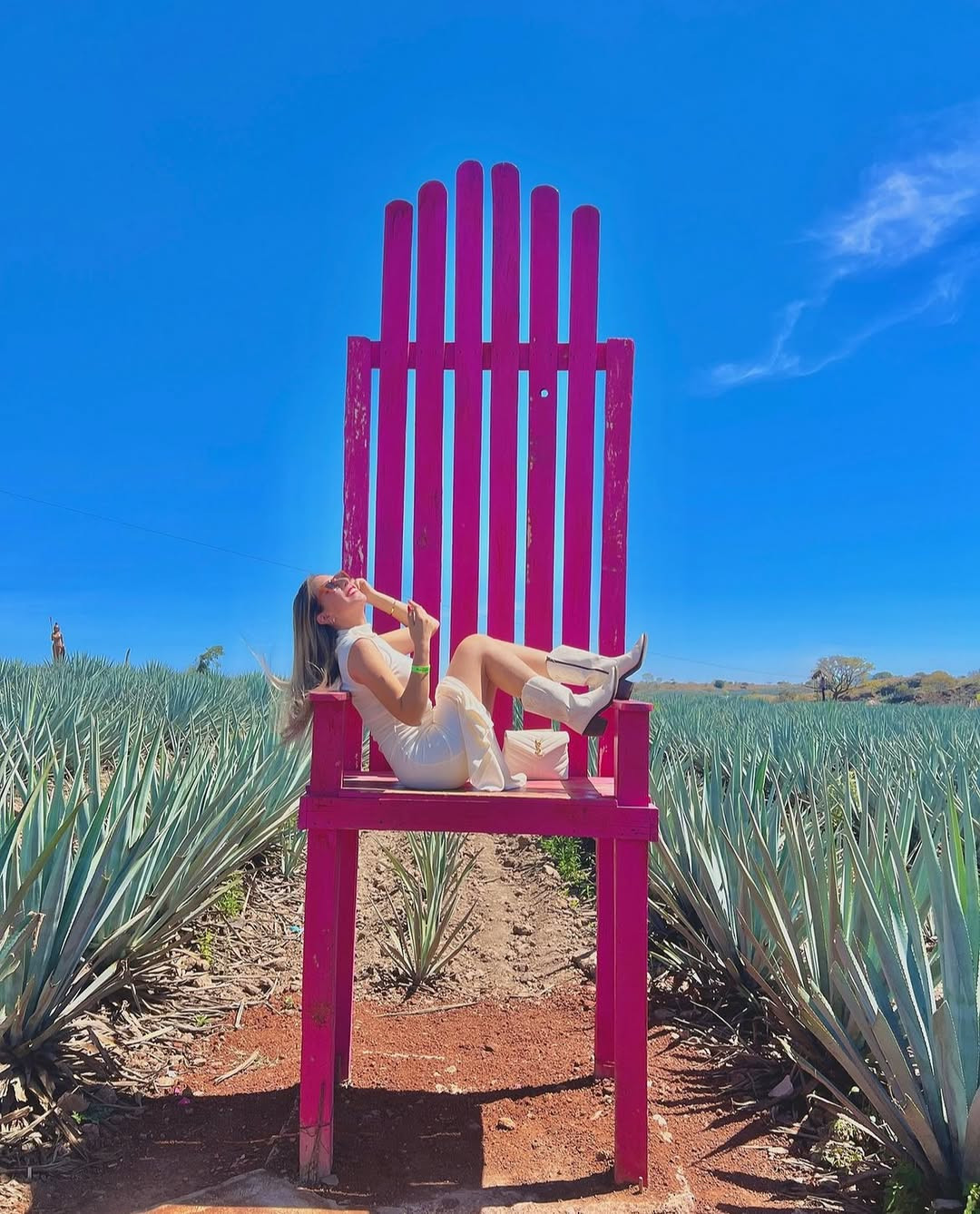 Silla gigante paraiso azul tequila